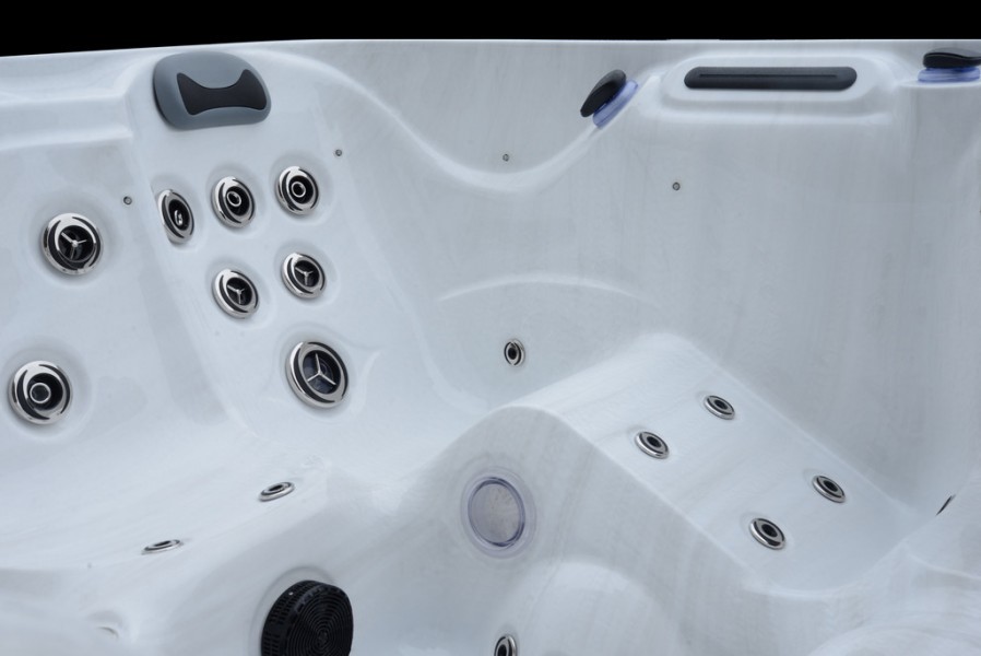 Platinum Spas Deluxe Santorini