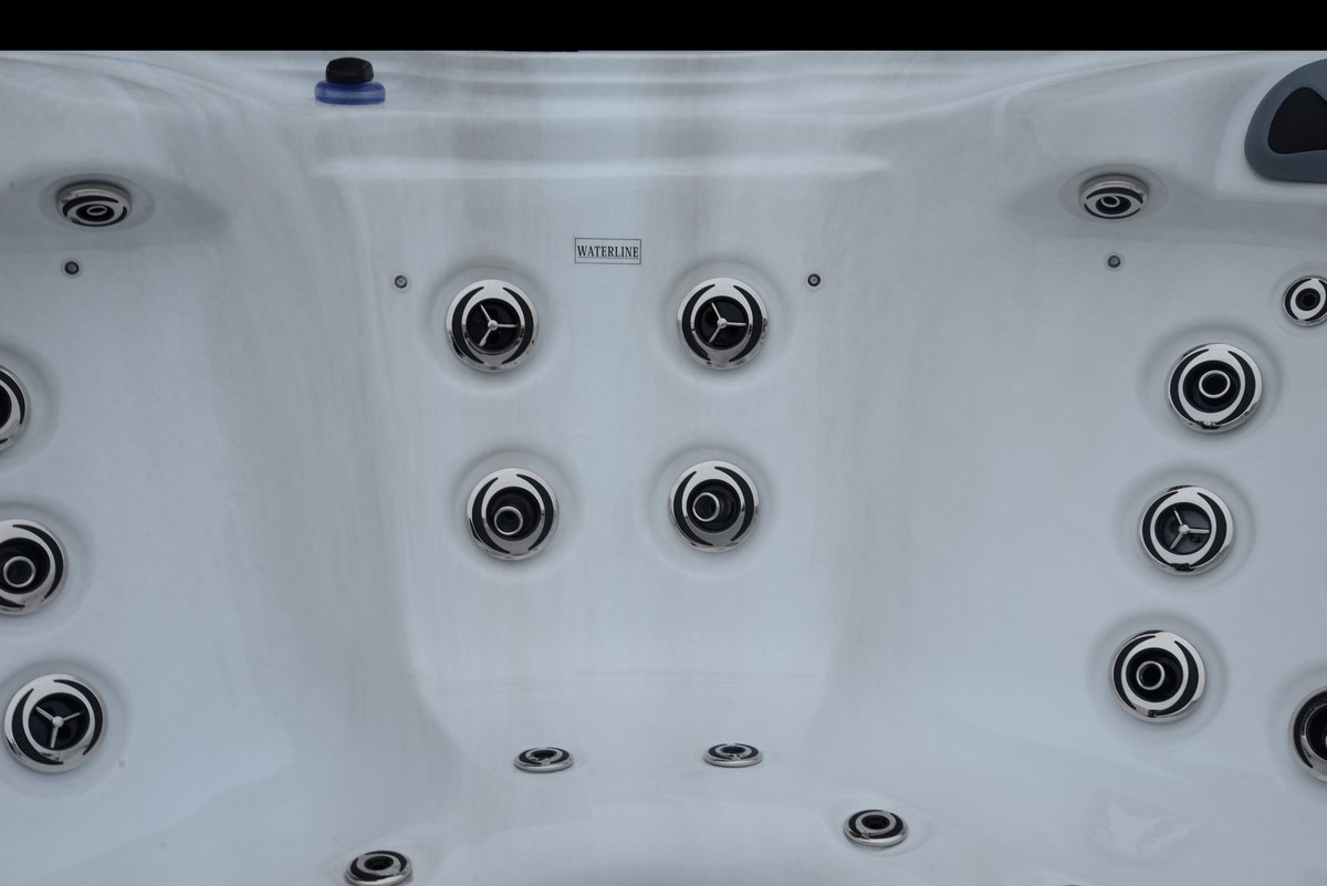 Platinum Spas Deluxe Santorini