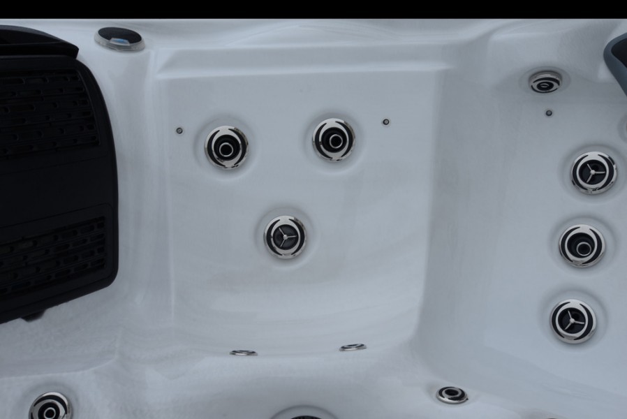 Platinum Spas Deluxe Santorini