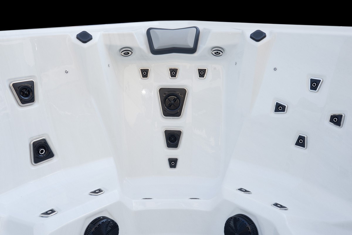 Platinum Spas Solar Eclipse