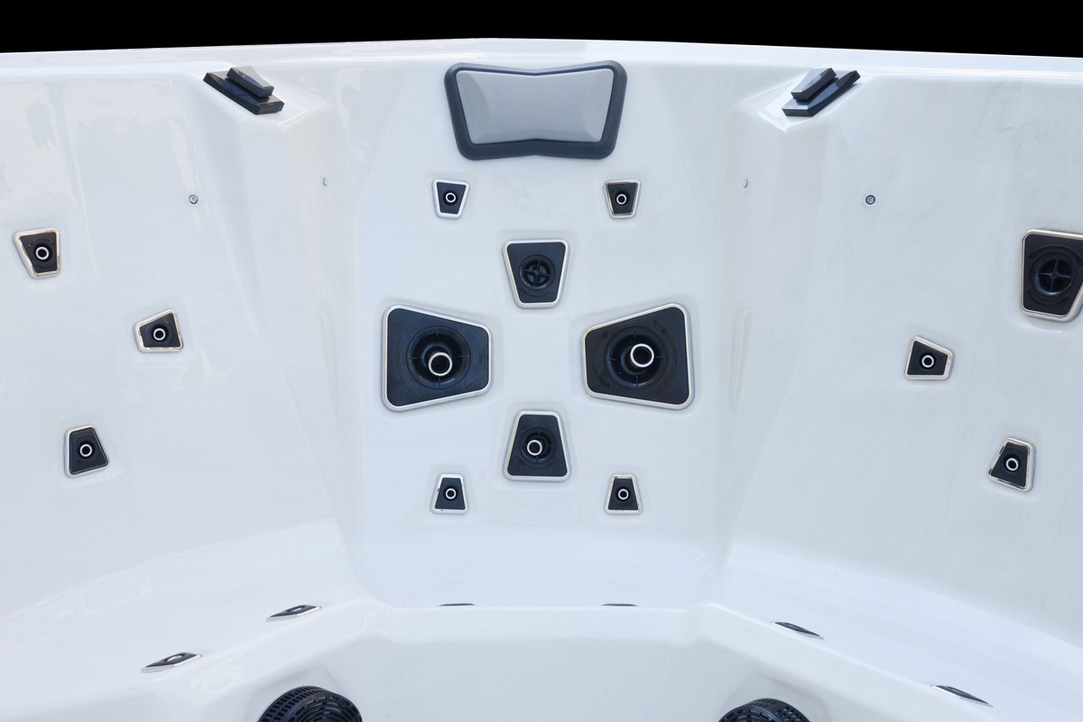 Platinum Spas Solar Eclipse