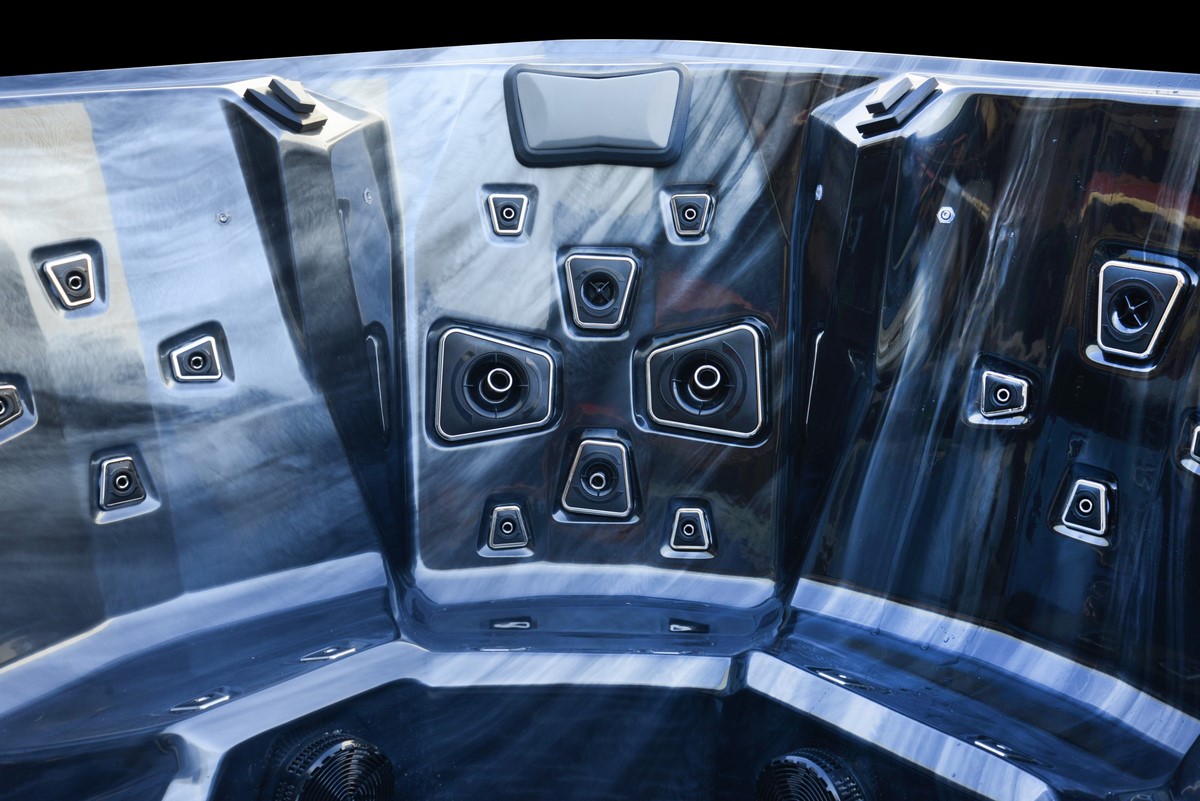 Platinum Spas Solar Eclipse