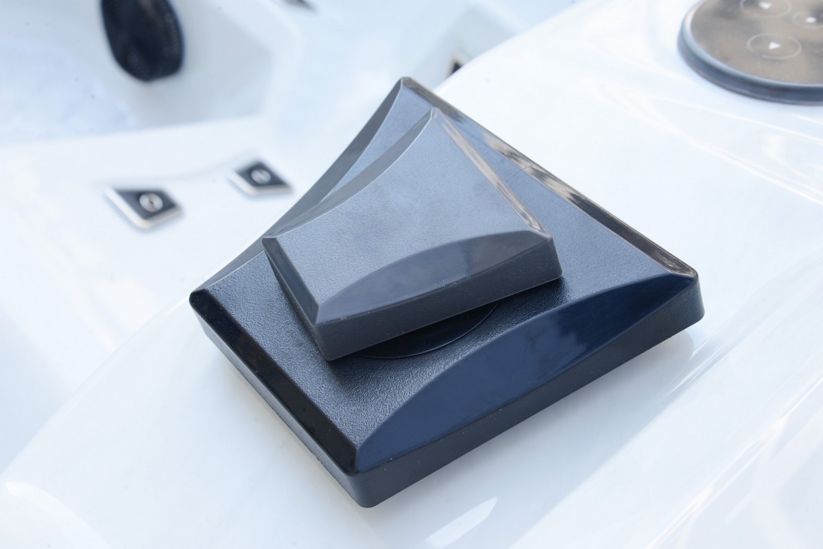 Platinum Spas Solar Luna