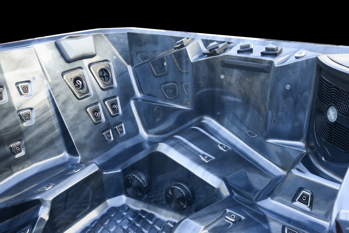 Platinum Spas Solar Luna