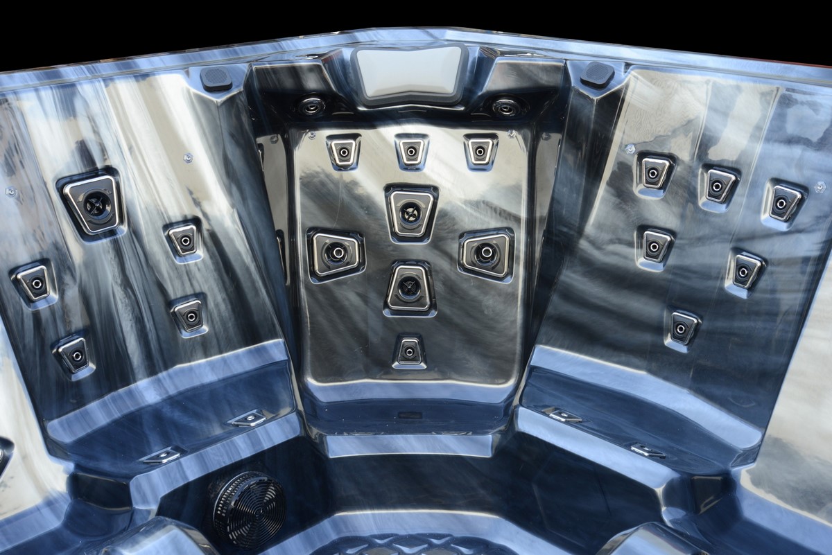 Platinum Spas Solar Luna