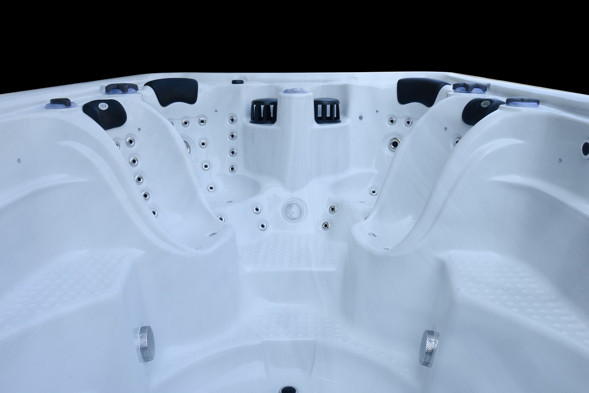Platinum Spas Swimspa Poseidon