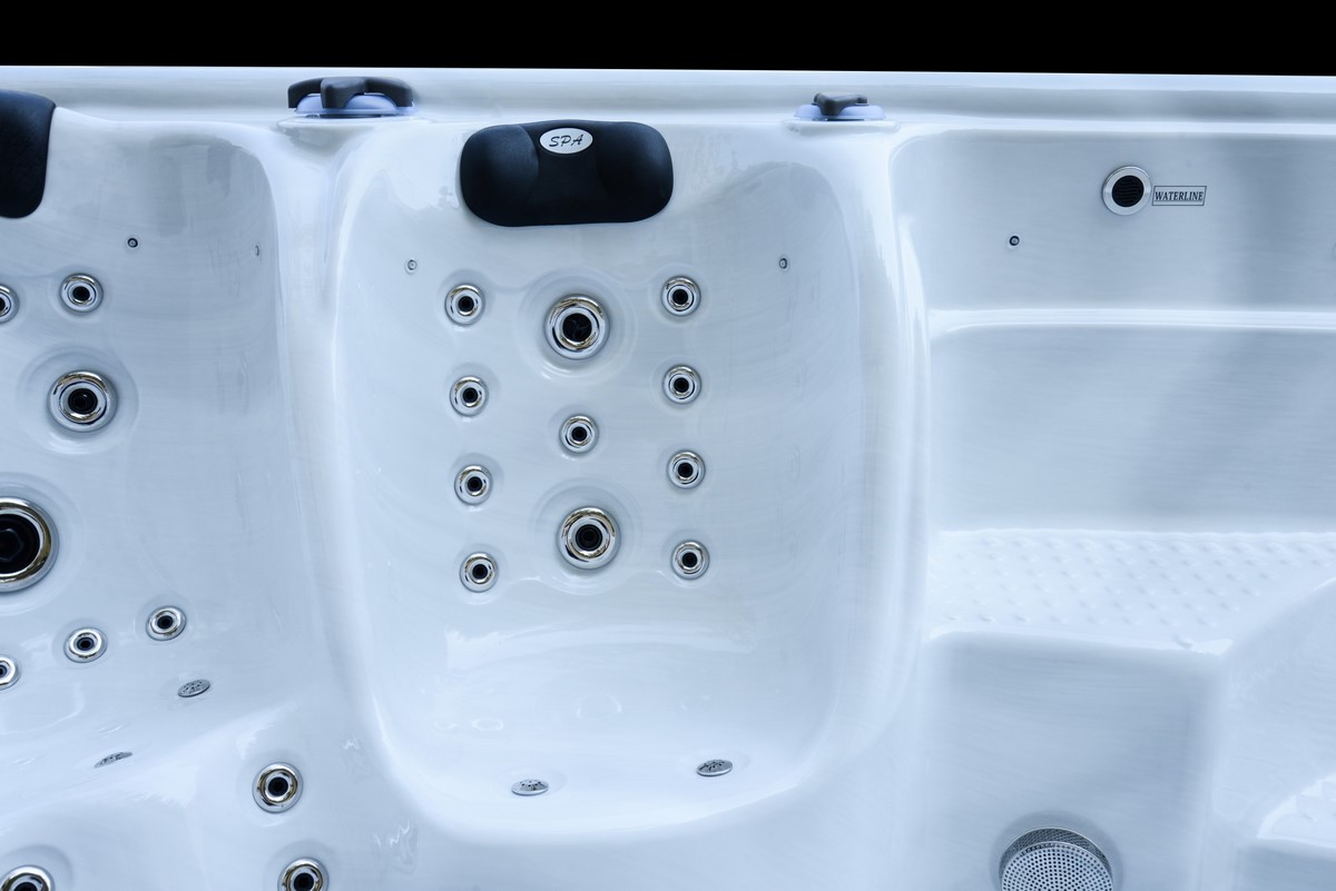 Platinum Spas Swimspa Poseidon